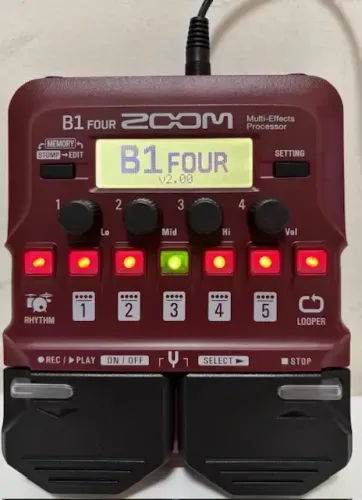 Pedaleira Zoom B1 Four P/ Baixo
