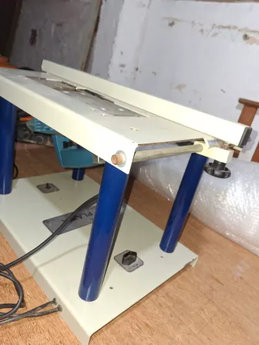 Mesa bancada de Plaina Elétrica Makita 