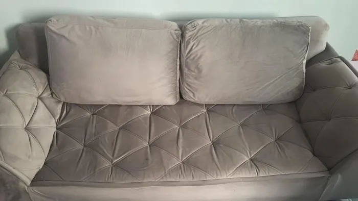 Vendo sofá 3 lugares
