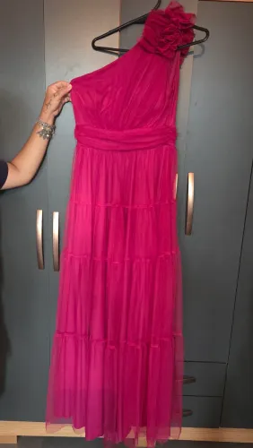 Vestido de festa fucsia