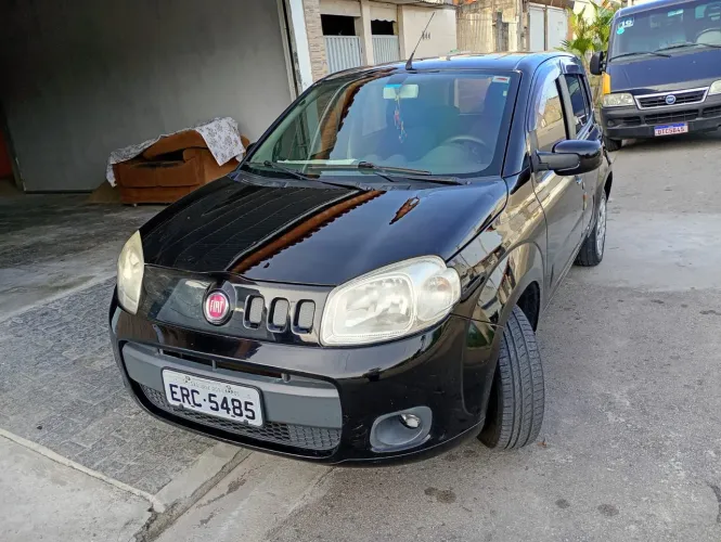 Fiat Uno Vivace Celeb. 1.0 EVO F.flex 8V 5P 2011