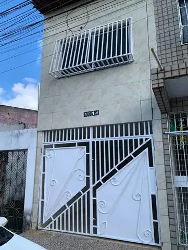 CASA DÚPLEX, NOVA, ACONCHEGANTE, PRÓXIMO AO HOSPITAL DE MEDICINA.