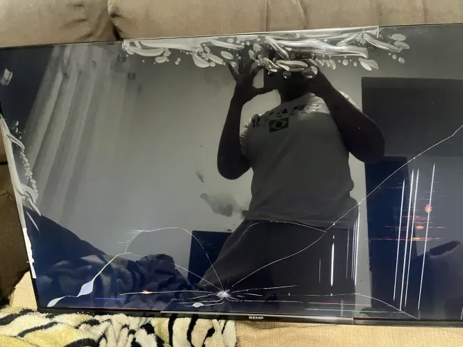 Tv Semp 65 - modelo 65s62 tela quebrada
