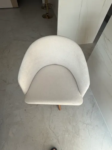 Conjunto com 8 Poltronas Giratórias Bouclé - Impermeabilizadas