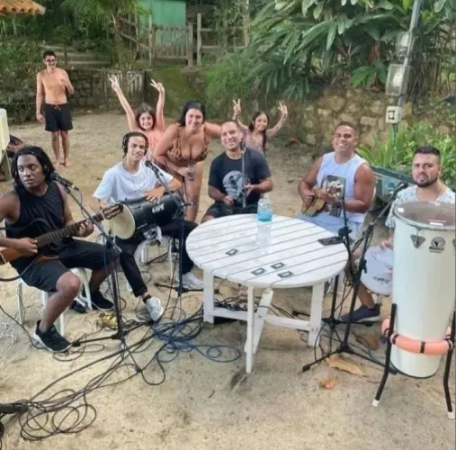 Grupo de pagode - música aovivo 