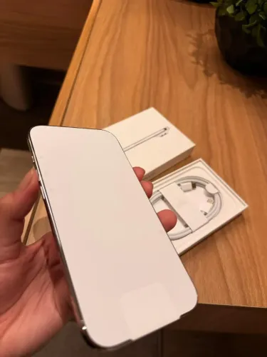 iPhone Air 1 Terabyte branco Na caixa nunca usado. 