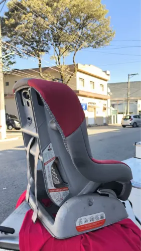 Cadeirinha para transportar criança