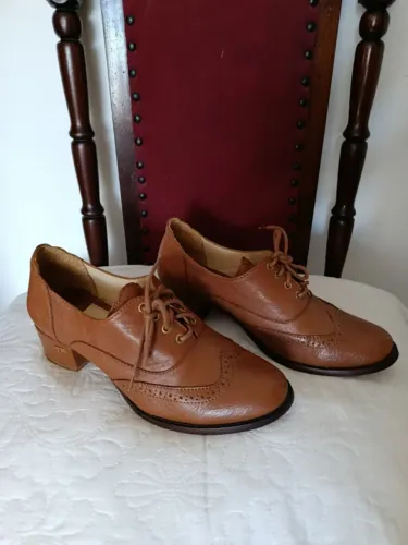 sapato Oxford Claire Toda Frida N 37