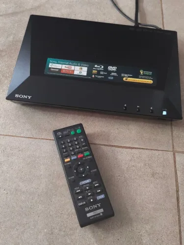 Blu Ray Sony BDP S1100 com controle 