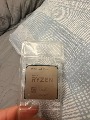 Ryzen 7 5700x 