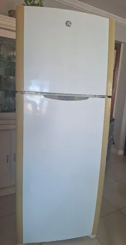 Geladeira Frost Free 410L