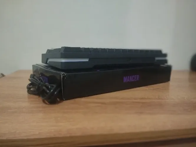 Teclado Mecânico %60 Manzer Zarion