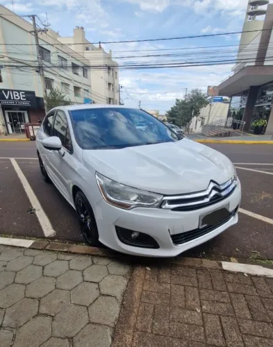 Citroen C4 Lounge Tendance 2.0 Flex 4P Mec. 2014