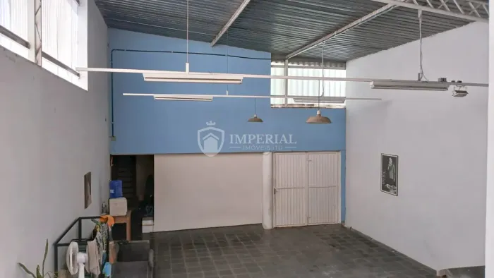 Casa em Bairro para Aluguel