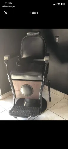 Cadeira de barbeiro antiga