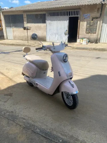 Scooter melody elétrica