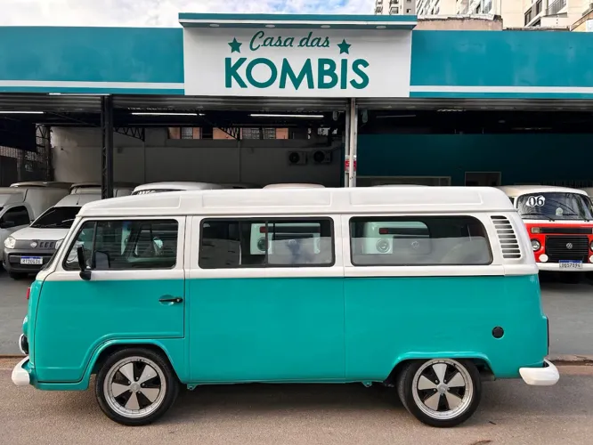 Volkswagen Kombi Standard 1.4 MI Total Flex 8V 2006