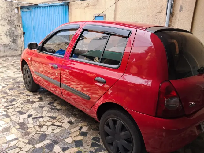 Renault Clio Campus Hi-flex 1.0 16V 5P 2011