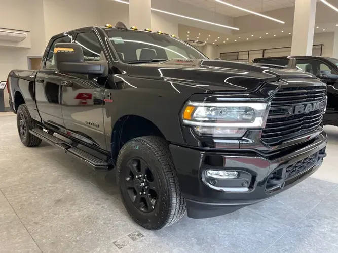 RAM 3500 NIGHT EDITION TOP 2024 A PRONTA ENTREGA