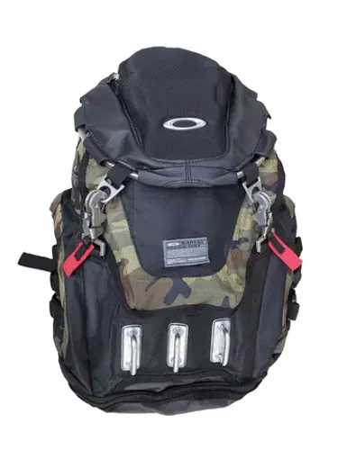 Mochila Oakley Kitchen Metal Camuflada Novo Original Notebook Bolsa