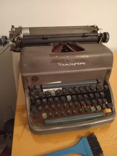 Máquina escrever Remington