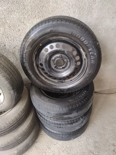 jogo de rodas da ix35 aro 16 pneus meia vida Goodyear