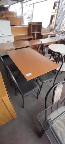 Conjunto de mesa 100x60 tampo amadeirado ENTREGA HOJE !!!