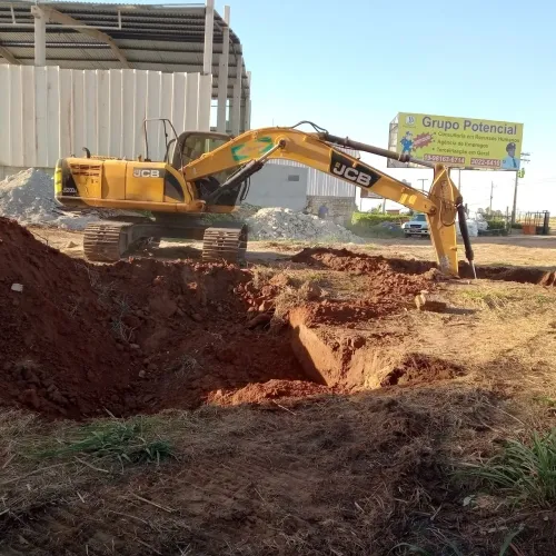 ESCAVADEIRA HIDRÁULICA JCB .PS 200