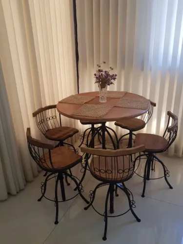 Jogo Bistrô Mesa Tampo 90cm Com 6 Banquetas 