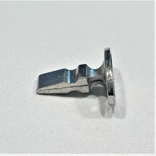 Pino Fixador/Prendedor p/ Travamento de  Porta Cromado