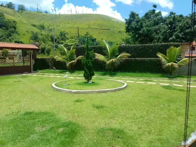 LINDA GRANJA 3900m2 CARACOL,CASA com 04 quartos,1suite,área gourmet top,piscina,varandas