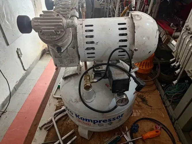 Compressor de Ar Chiaperini isento de óleo garantia de 90 dias