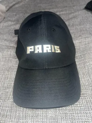 Boné Nike Heritage 86 Paris e Boné Nike Preto