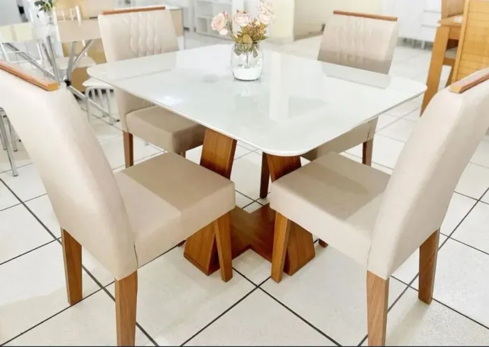 Mesa de Jantar Elegante com 4 cadeiras lara 