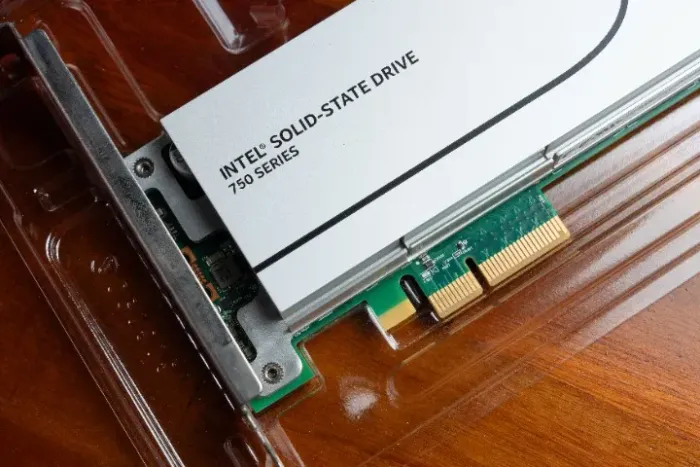 SSD Intel 750 Series 400GB PCIe NVMe AIC - Memória MLC Workstation Server Alta Performance