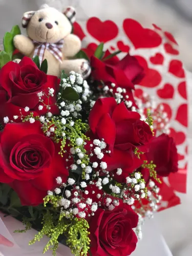 Buquê de flores , buquê romântico , buquê de rosas 