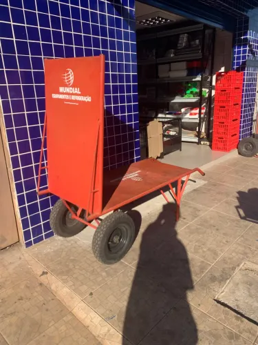 Carrinho para carga de mercadoria