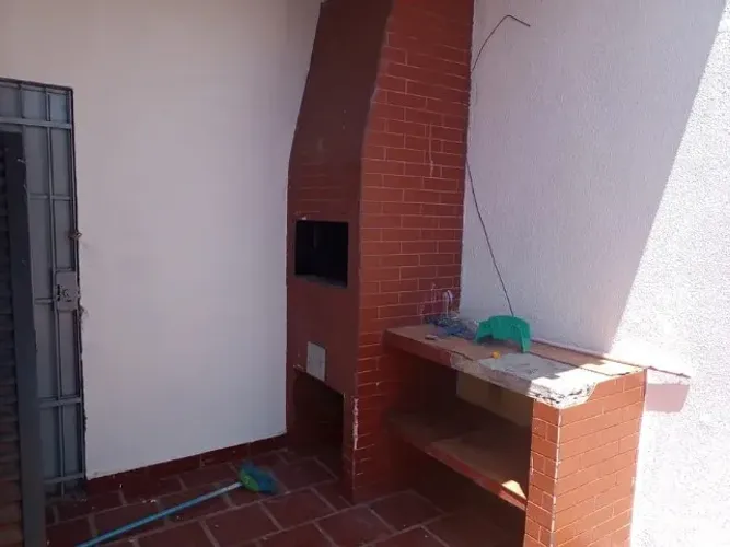 (Karol) SAIA DO ALUGUEL!!