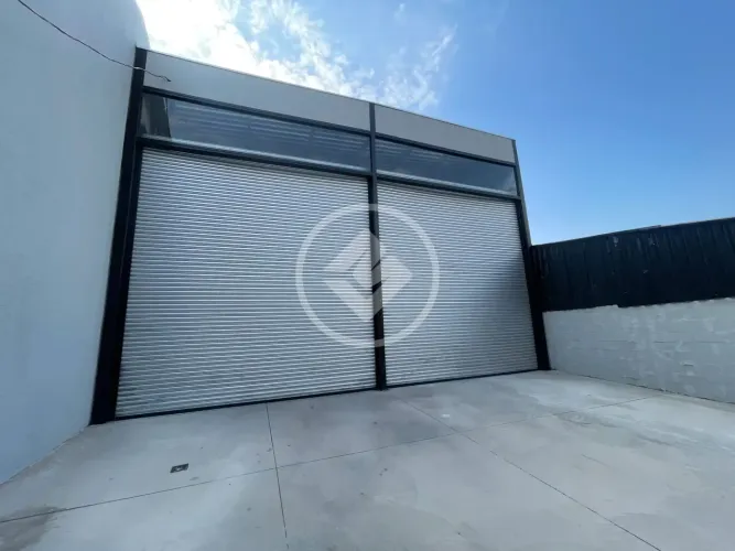 alpão Comercial à Venda Aceita Financiamento Perfeito para quem busca um espaço pronto pa