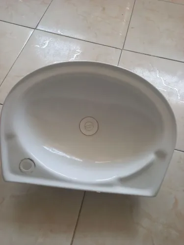 Pia parede para banheiro