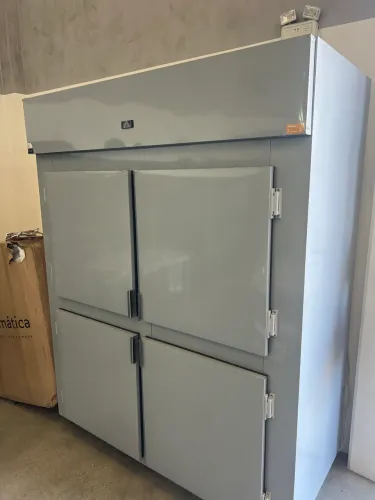 Cervejeira 4 portas 2030 litros câmera fria nova pronta entrega 