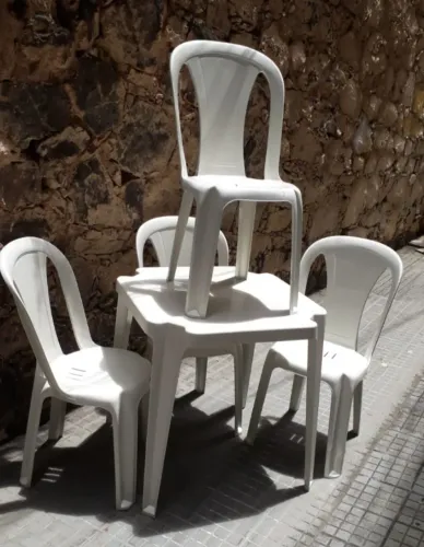 Conjunto 01 mesa + 04 cadeiras sem braço - Branca (Linha premium - 182kg)