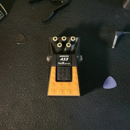 Pedal de guitarra - NUX Modern AS3 (Amp Simulator)