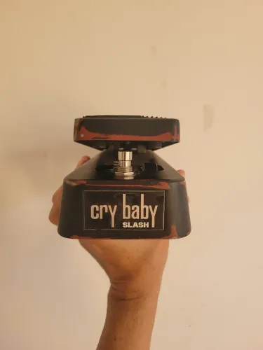 Pedal wha wha Cry BaBy , slash