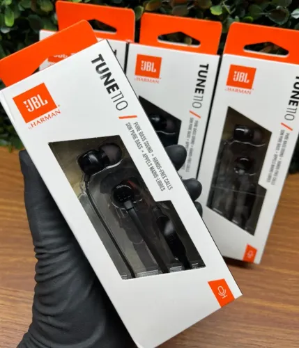 JBL Tune 110 com Fio - Graves Potentes e Cabo Flat Antienrolamento, Entrega Grátis!