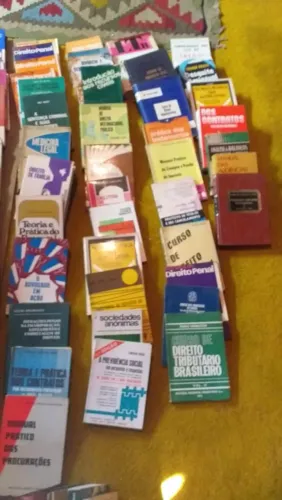 Livros de Direito - Diversos temas