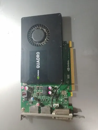 Placa de Vídeo NVIDIA Quadro k2200 com defeito 