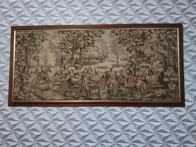 Quadro Tapeçaria Clássico Grande com Moldura de Madeira 
