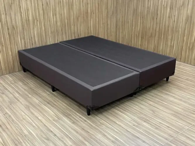 Base tamanho queen 158x198 na cor marrom
