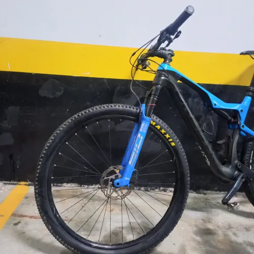 Bicicleta aro 29 groove slap carbon 9 tam 18,5 